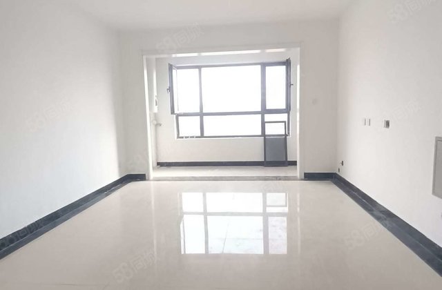 急卖,抢！！人民公园，中央帝景 三室双卫