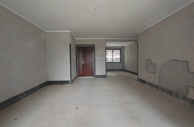 兴进漓江壹号龙瑞阁4室2厅138㎡125万二手房图片