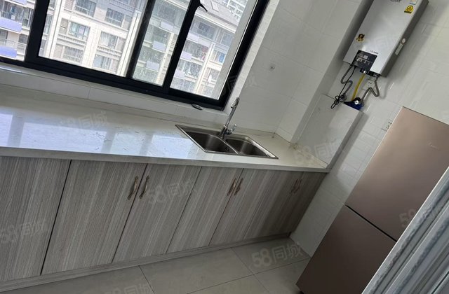 万兴铂悦城6室3厅116㎡105万二手房图片