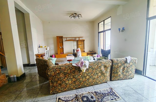 竹溪园4室2厅194.68㎡90万二手房图片