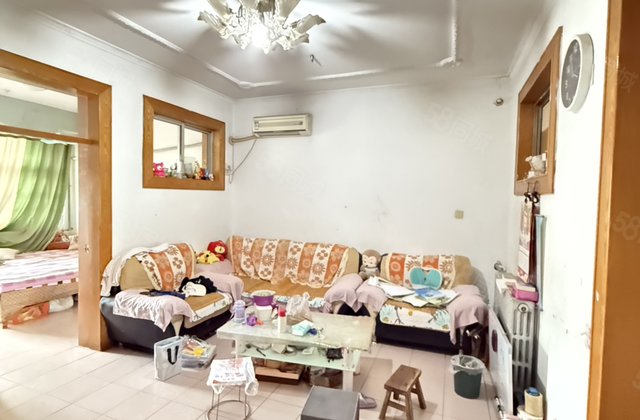 文轩本部  区委家属院 三室两厅 免大税 停车方便可谈价