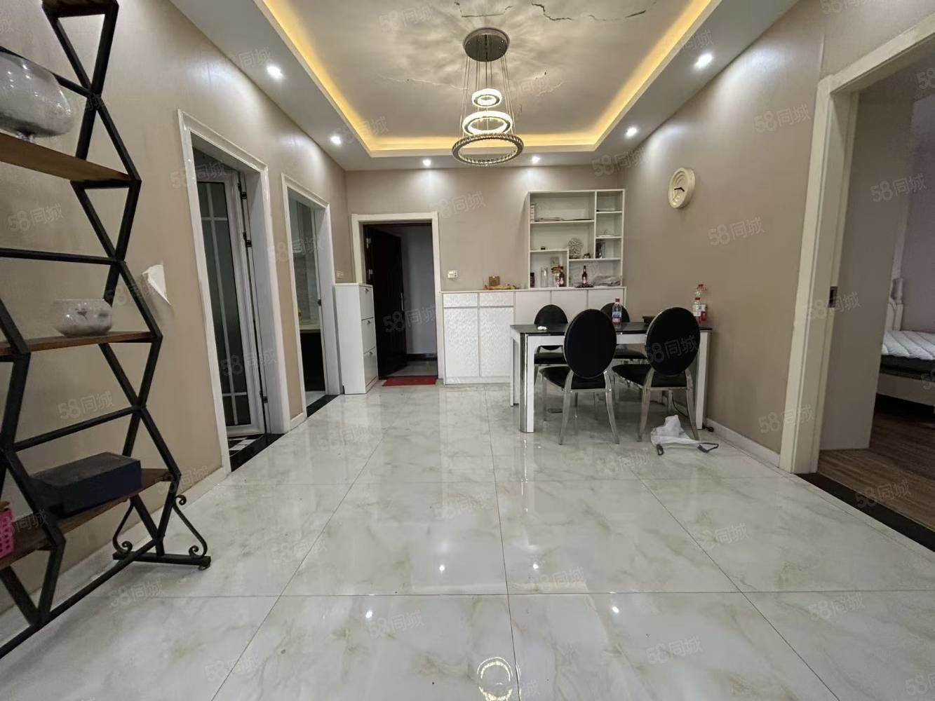 盛世东城2室2厅1卫96㎡南北38万