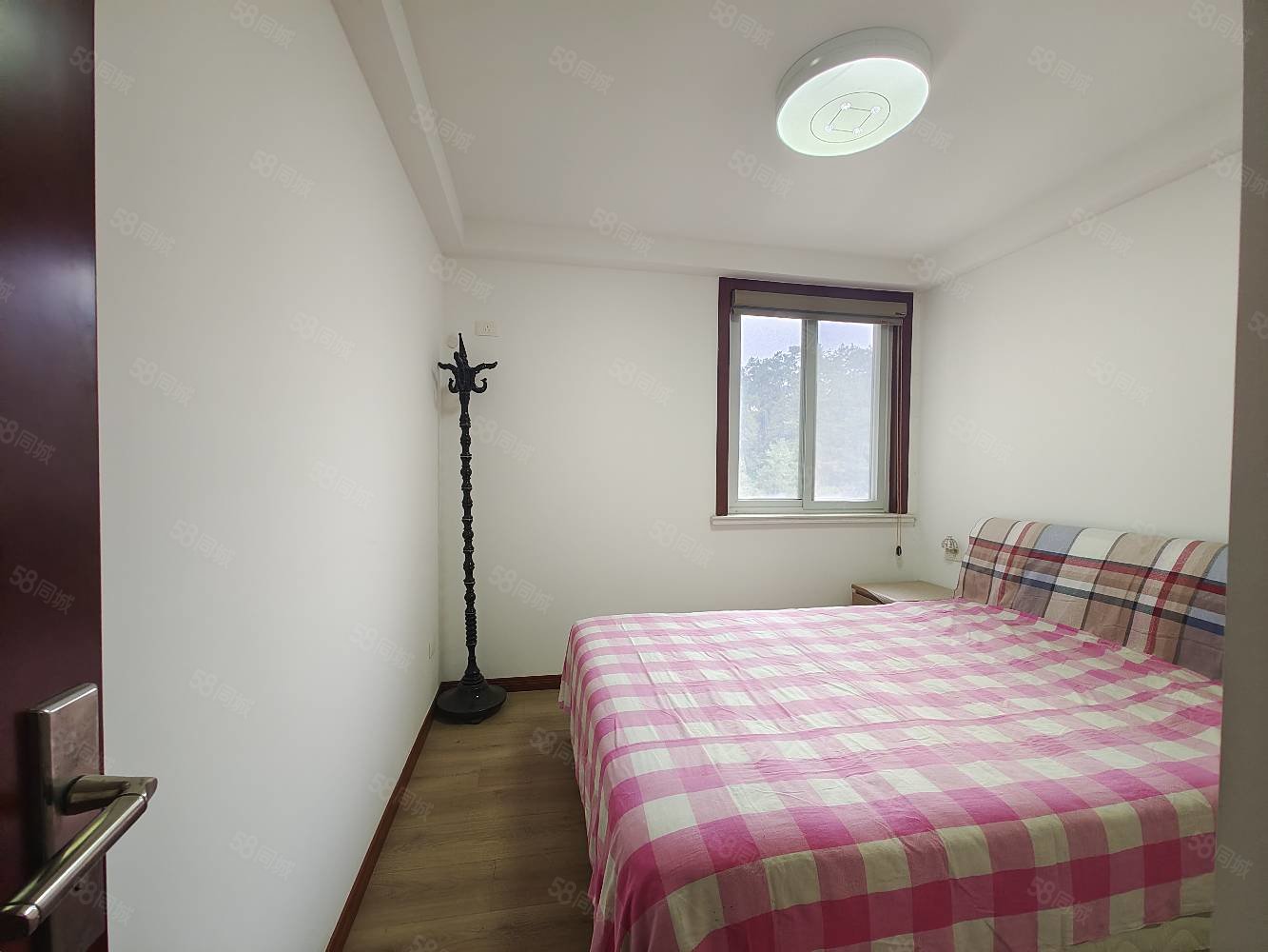 香山苑小区(张湾)3室2厅1卫106㎡南北85万