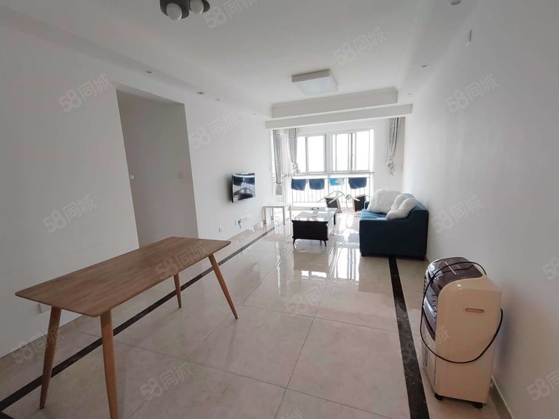 铂悦郡(一期) 房龄新 电梯房 满二 得房好 近地铁