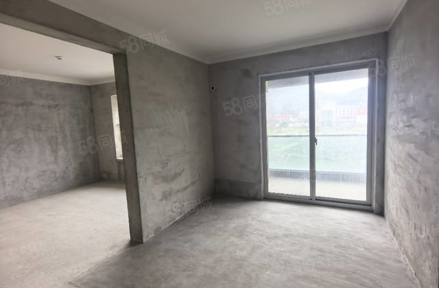 悦玺兰庭3室2厅129㎡115万二手房图片