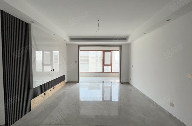 精装三居 双阳台 双卫紧挨海源丽都 月亮湾 水城华府可按揭