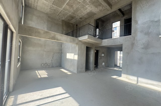 中梁壹号院4室2厅191㎡113万二手房图片