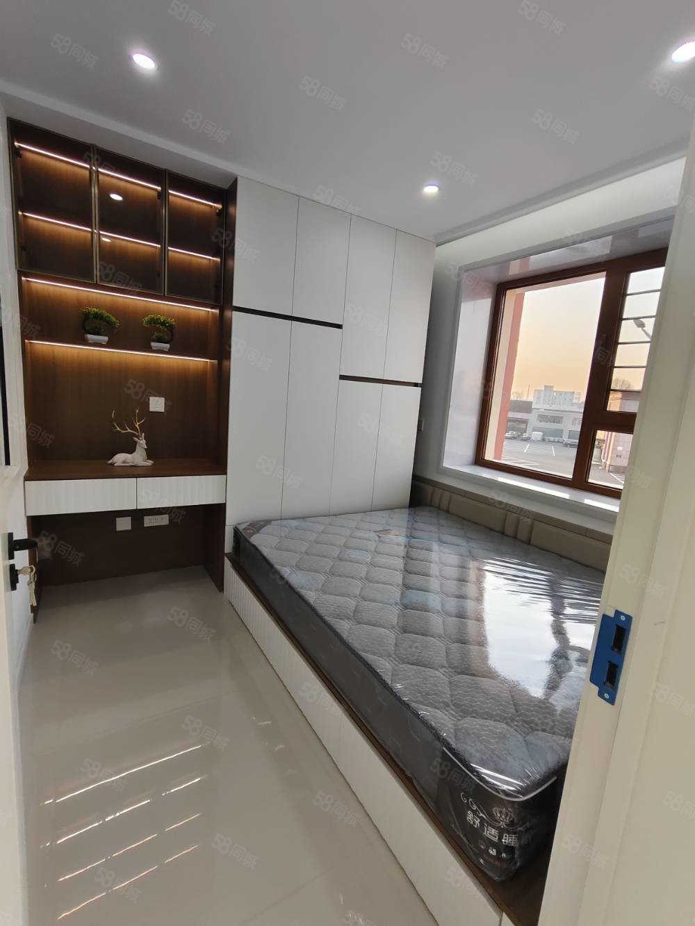 县土产综合楼1室1厅1卫52㎡东西15.9万