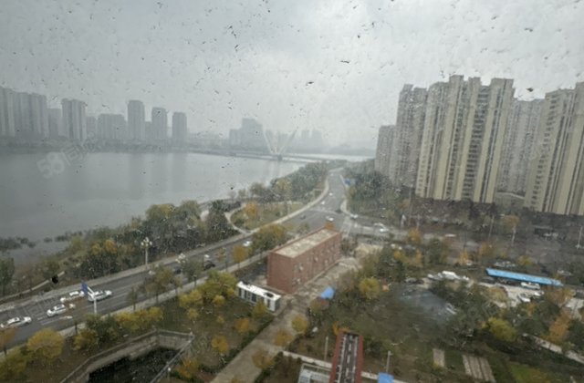 观景房 边户4室130万左右