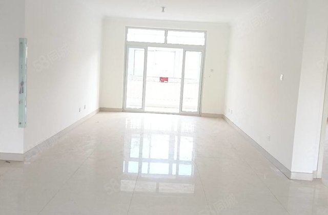 电大附近，电梯洋房，现代隆园三叶草户型带车库新房未住桐凤家园