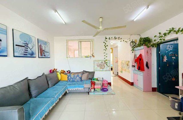 汽车站附近！北园小区~吸氧楼层送储藏室正规三室~免大税可按揭