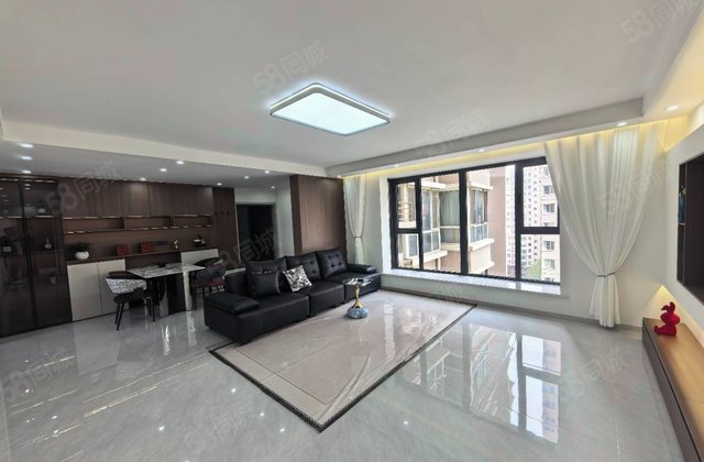 维多利亚夏郡4室2厅162㎡116.8万二手房图片