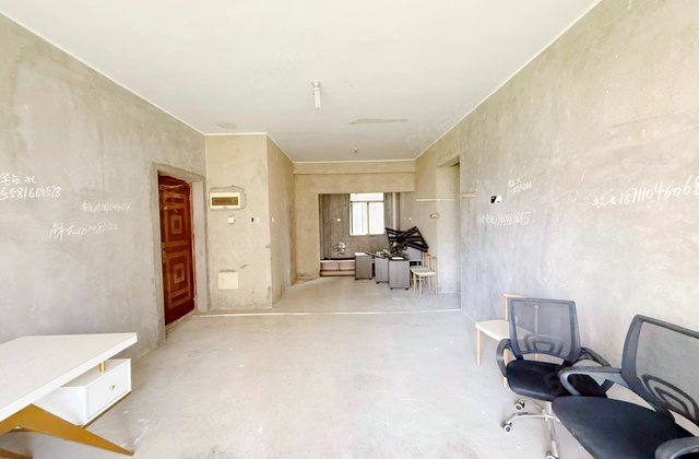 辉煌国际城(二期)4室2厅121.51㎡100万二手房图片