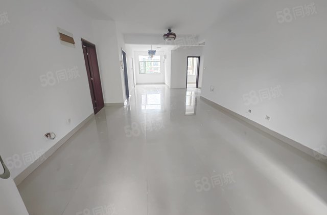 急急聊城大学 二中 书香东郡温馨三室双卫带车位地下室随时看房