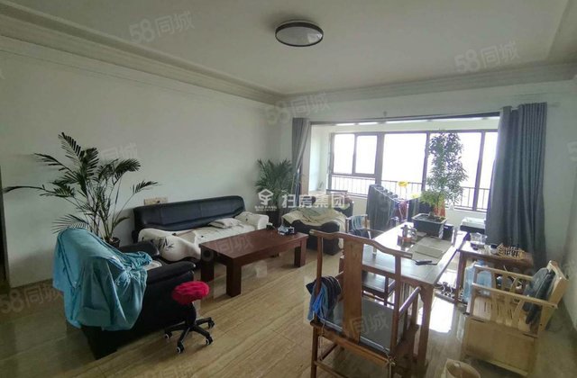 开发区，国岳府，精装五室三卫，  楼层，看房方便，价格可议