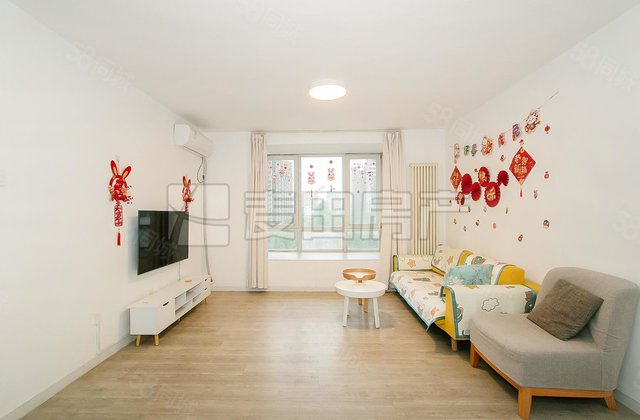 远洋山水(南区)2室1厅98㎡525万二手房图片