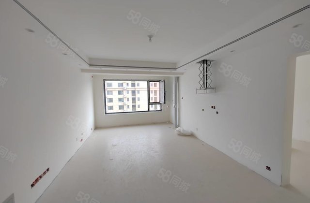 急售  土骇河旁 东苑中学 带车位 随时看房