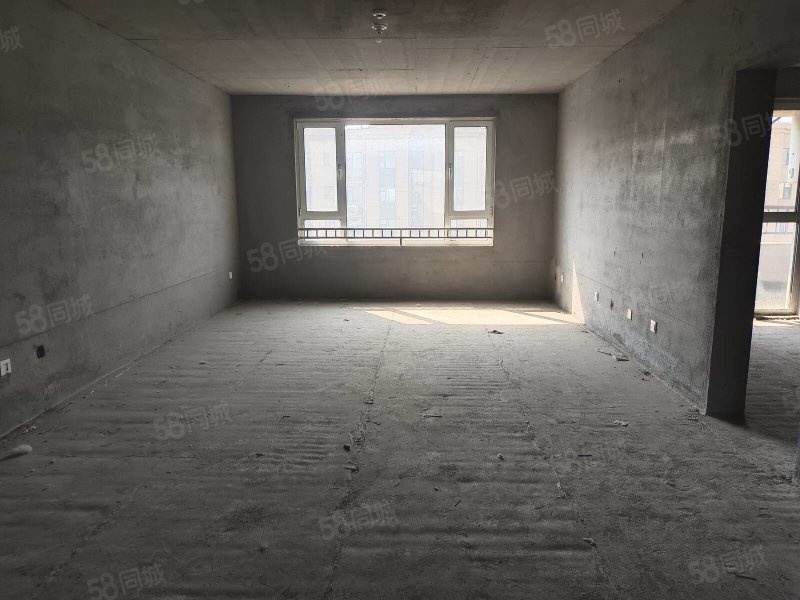 142平125万 车位储藏室 三居双卫,胜宏荣域悦湖湾-东营58同城