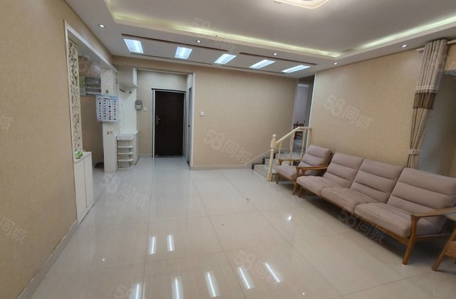 改善大三室 送车位储 6楼单价合适急售随时看房