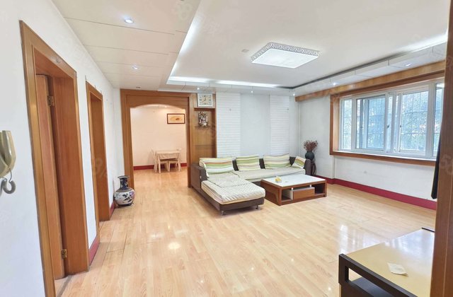 文轩外国语 凤凰新城 好楼层 大三室两厅两卫 免大税带储藏室
