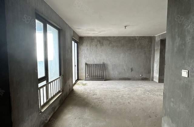 中宏御园3室1厅142㎡190万二手房图片