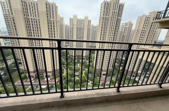 荣盛花语城3室2厅107㎡45万二手房图片