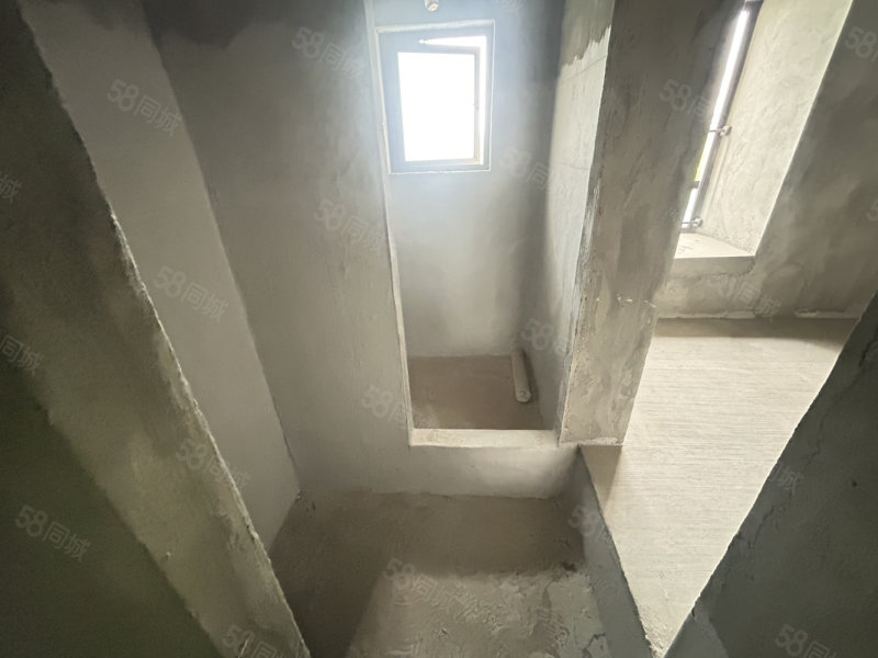 万景进园汇(东坡区)4室2厅2卫120㎡南北86.8万