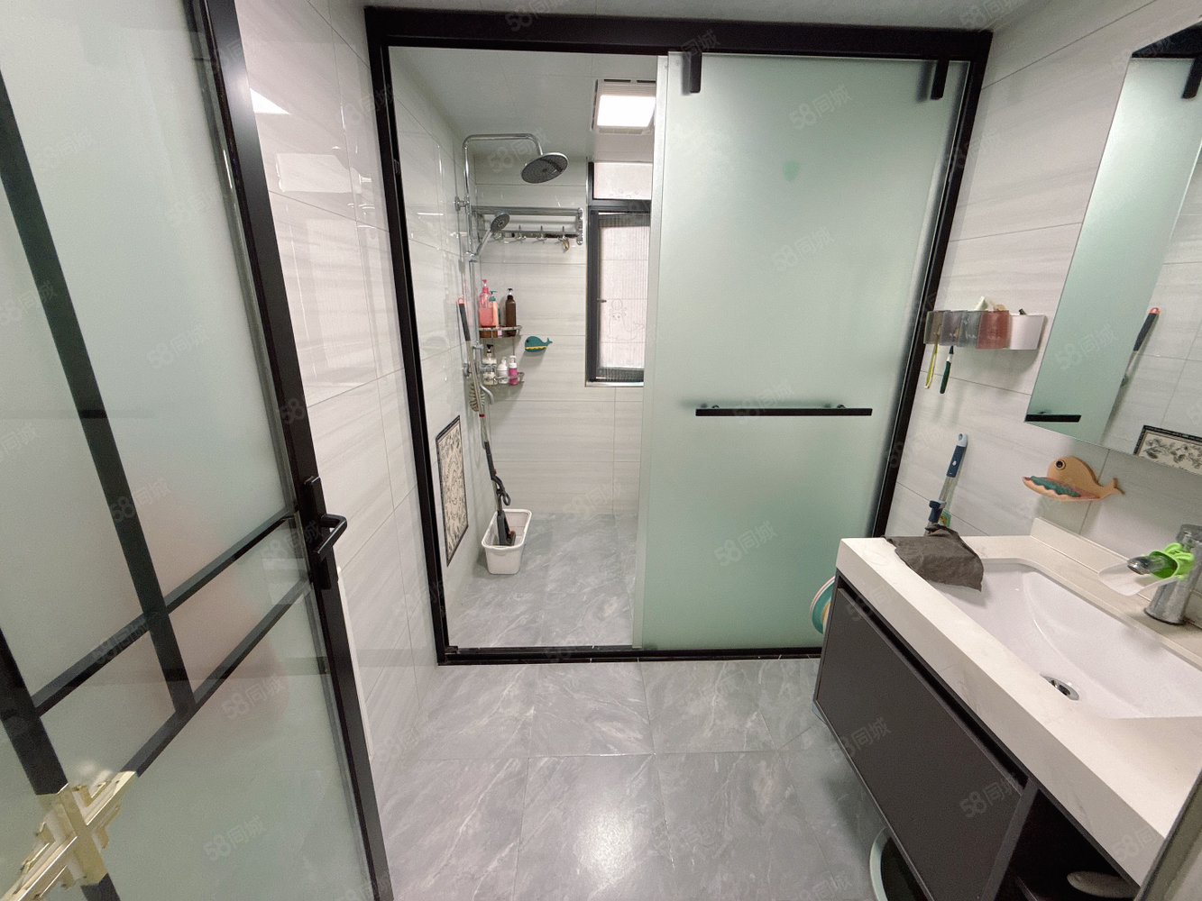 东风阳光城四期3室2厅1卫118㎡南北95万