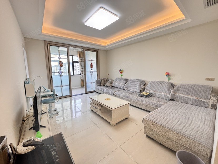 中瑞领航城3室2厅1卫108㎡南北63.8万