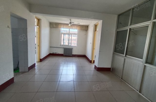 八中 文轩 柳园南区4室 外国语 老一中 停车方便 有钥匙