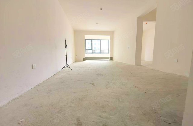 吾悦首府3室2厅124.33㎡138万二手房图片
