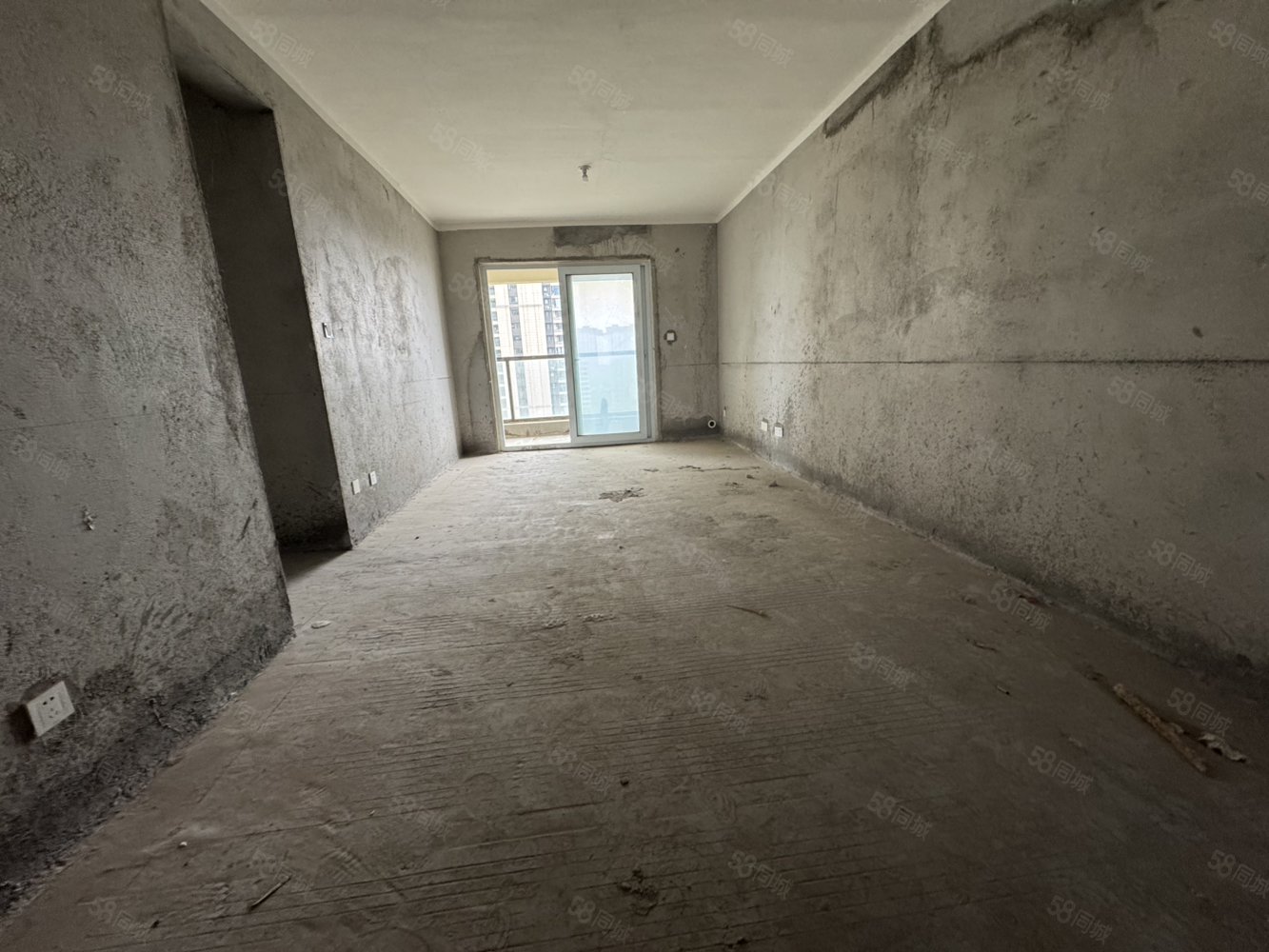 圣桦锦江天玺3室2厅2卫108㎡南北58万