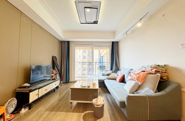 世茂城三期3室2厅95㎡157万二手房图片