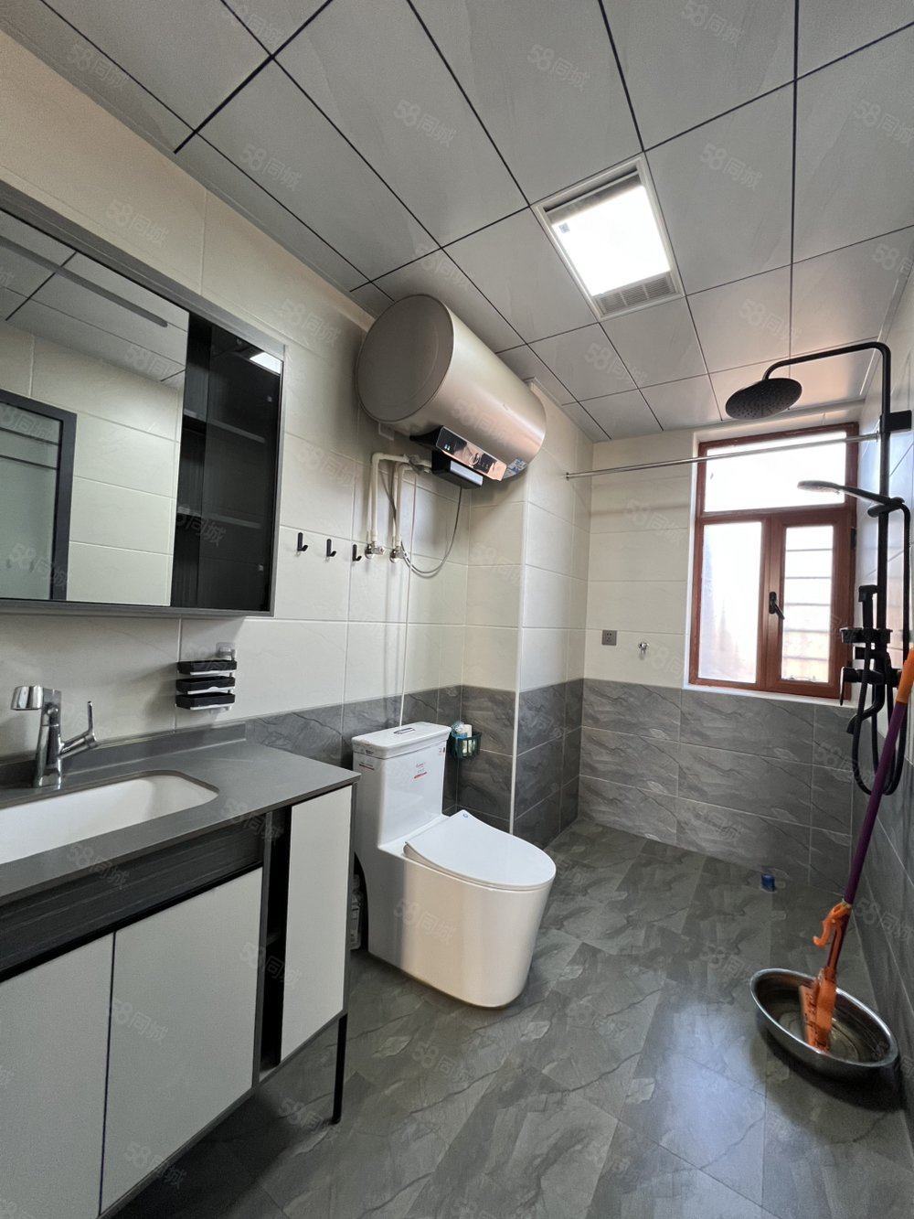 隆基华典3室2厅2卫118㎡南北58.5万