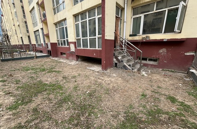 湖边一楼带大院，全明双卫！低于同小区20万！城市主人水城嘉苑