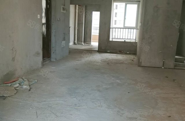 万安三峰中央城4室2厅141㎡118万二手房图片
