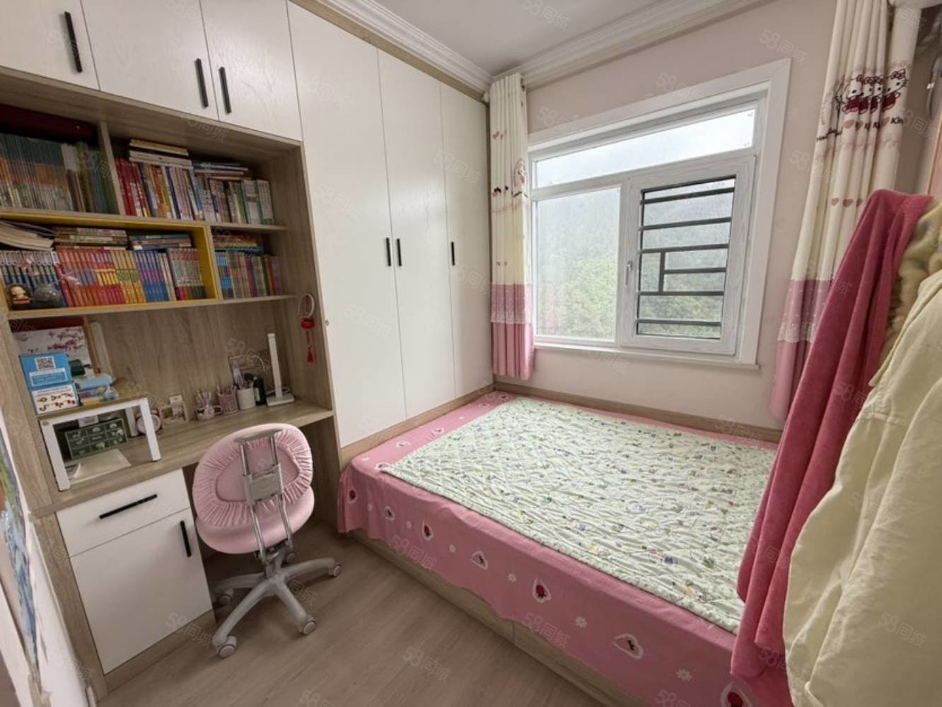 大洋五洲3室2厅2卫115㎡南北72.8万