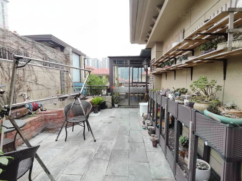 美的国宾府花园洋房顶楼复式带露台精装修产权满二