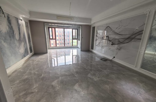 空港新城4室2厅175㎡138万二手房图片