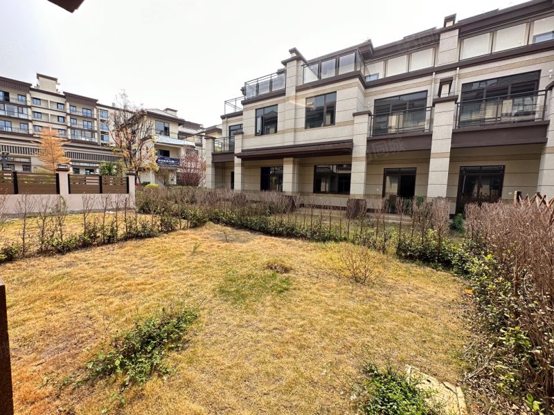 山海居品质现房别墅带前后花园100多南北通透一手程序