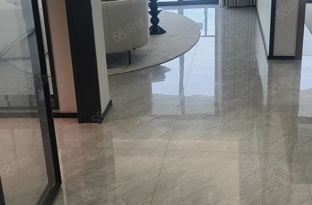 东方海鸥湾3室2厅128㎡130万二手房图片