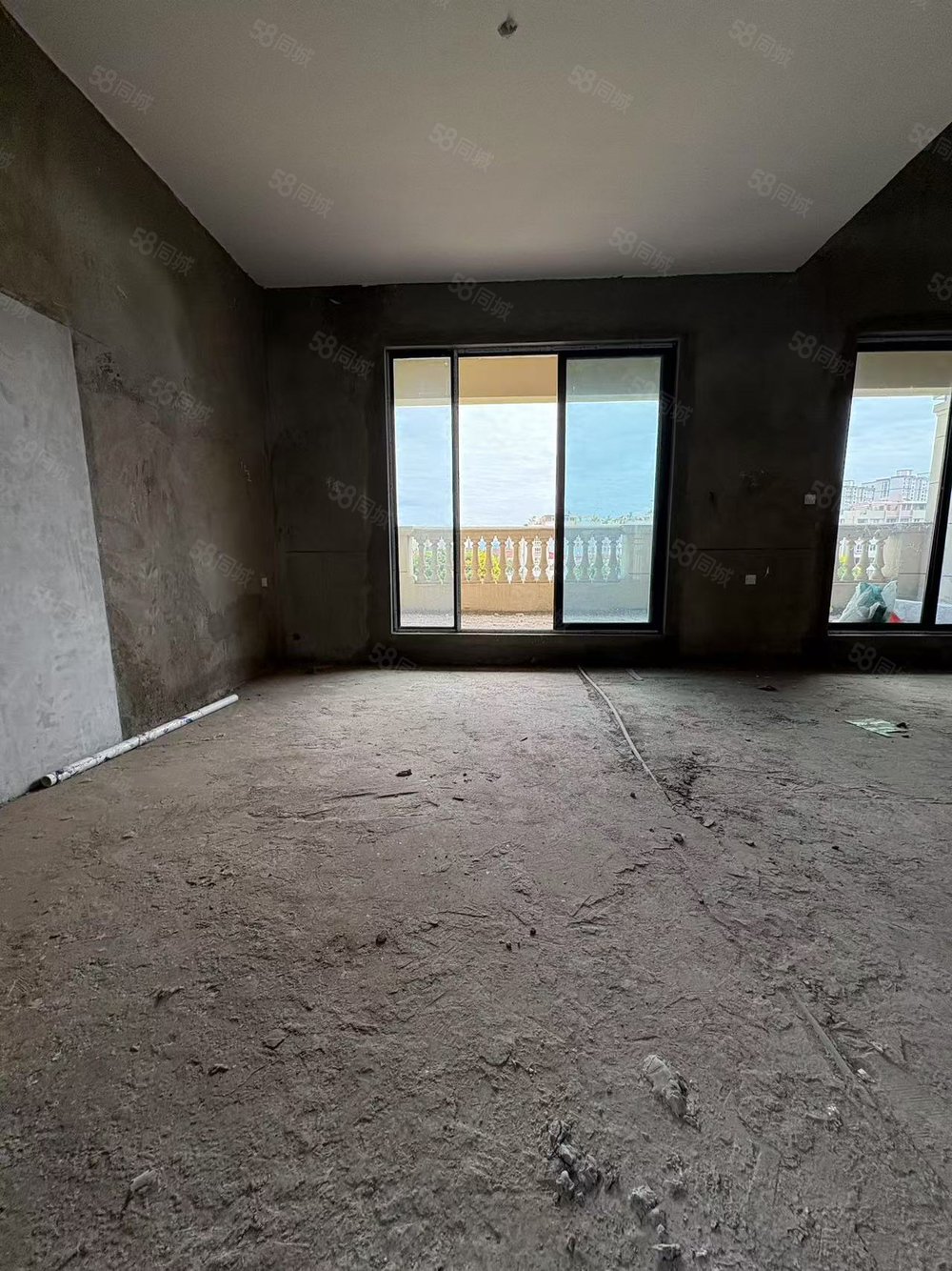 中梁壹号院(别墅)3室2厅3卫161㎡东南178万