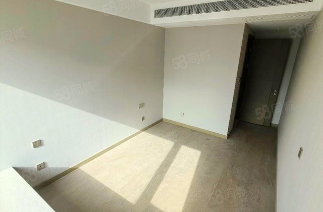 中海云鼎湖居3室2厅127㎡320万二手房图片