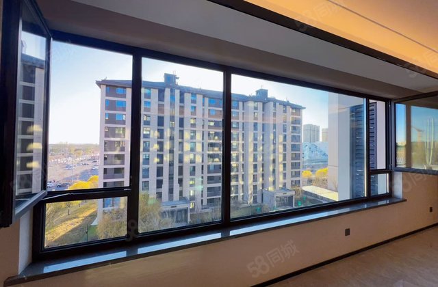 保利公园壹号3室2厅159㎡111万二手房图片