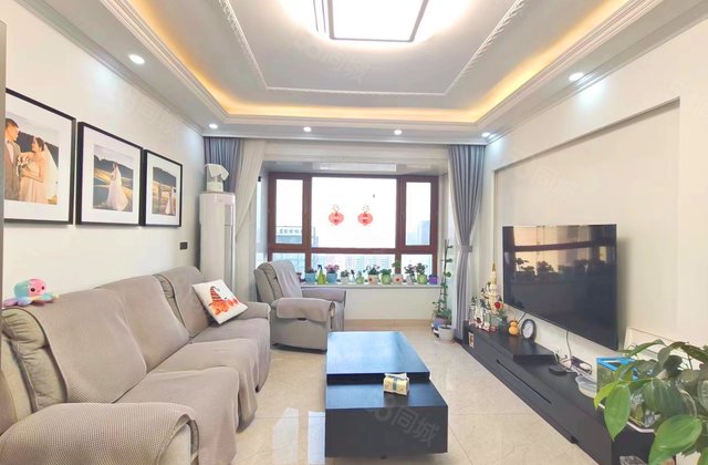 大众中央公园2室2厅84.9㎡75万二手房图片