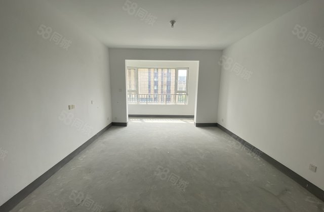 真实在售 一实验新房未住 清风和庐三室双卫 带车位奥森花园