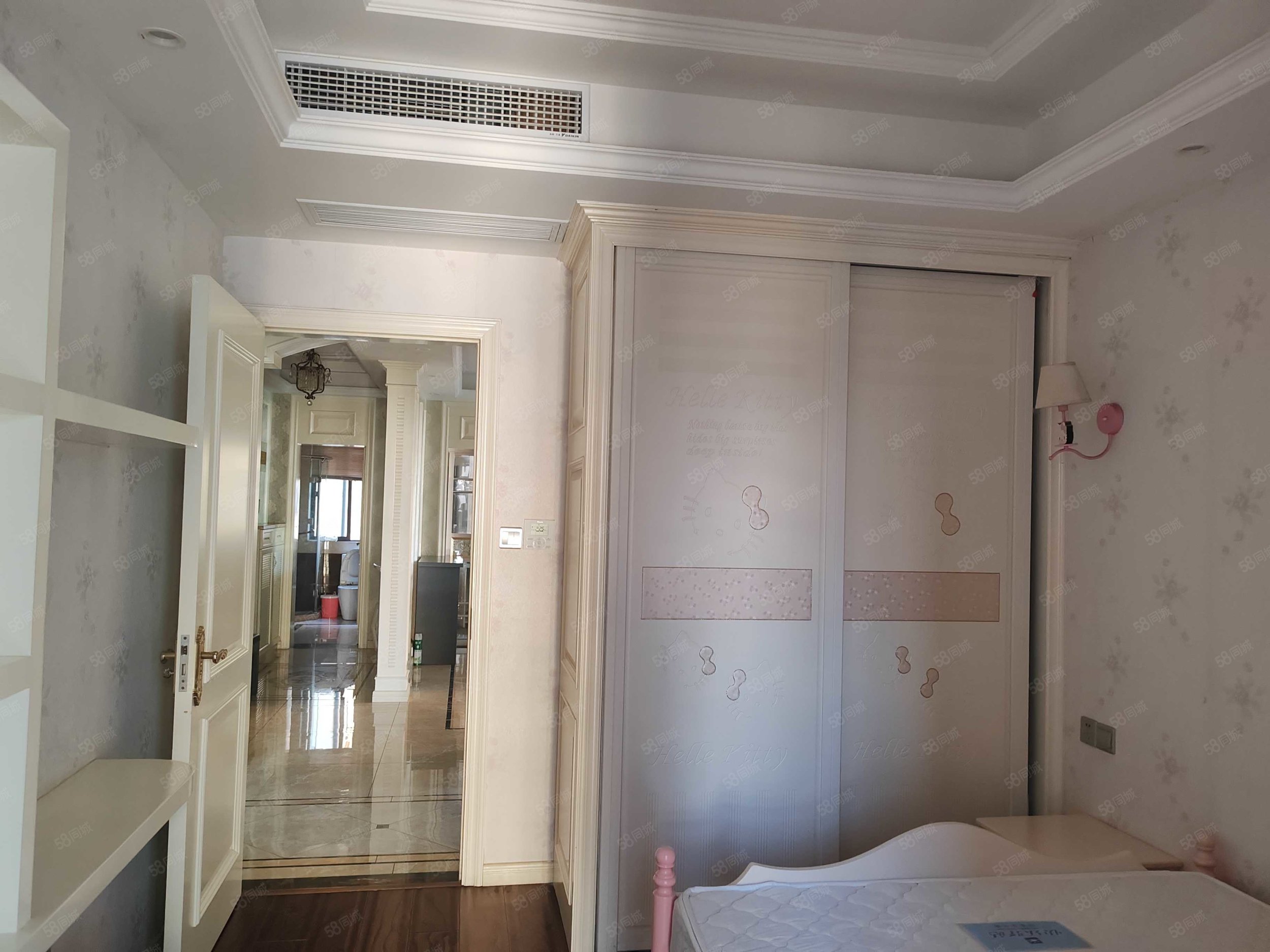 东方广场(开化)4室2厅2卫131㎡南175万