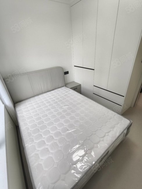 阳光1519云梦州3室2厅2卫105㎡南北66.8万