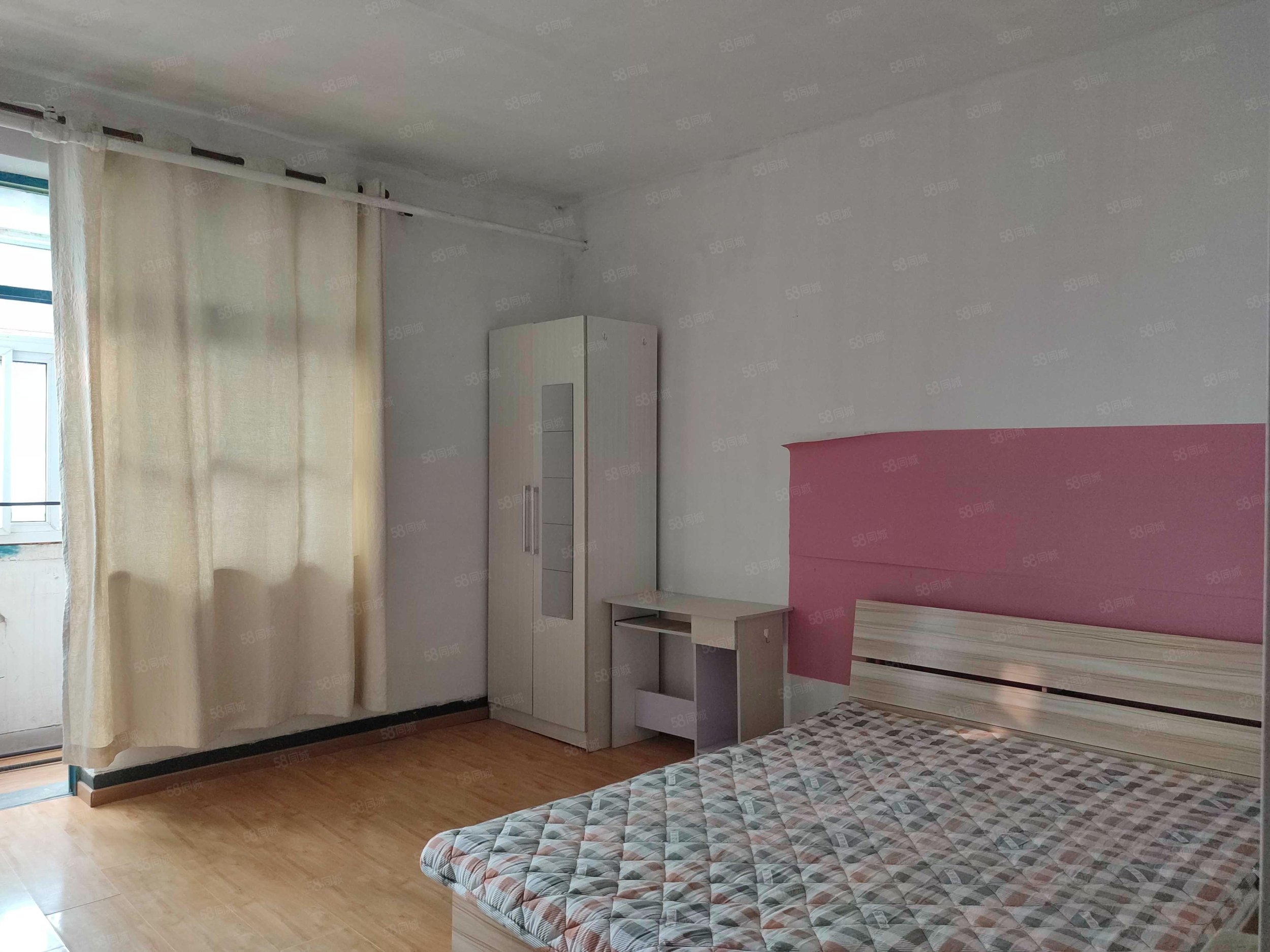 蘋(píng)果園四區(qū)3室1廳1衛(wèi)58.54㎡南249萬(wàn)