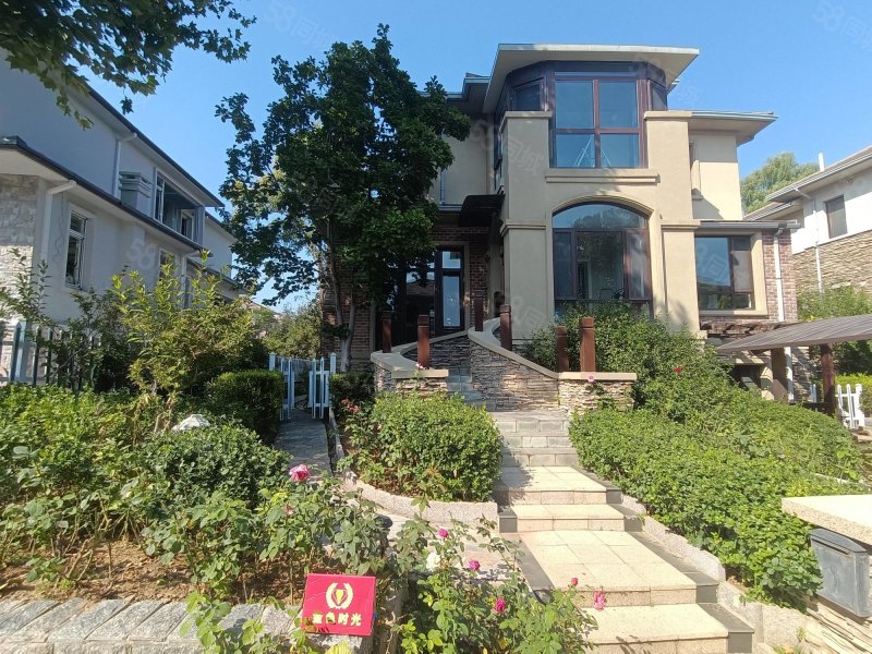 君山別墅6室5廳4衛(wèi)391.84㎡南北790萬(wàn)